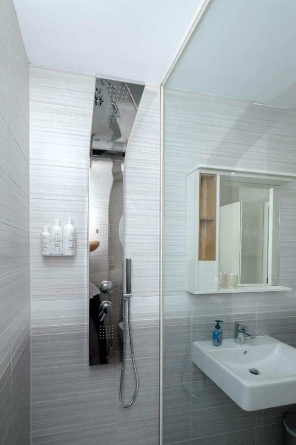 Studio Apartman Krila Wings- Parking In Garage زغرب المظهر الخارجي الصورة
