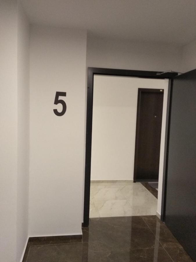 Studio Apartman Krila Wings- Parking In Garage زغرب المظهر الخارجي الصورة